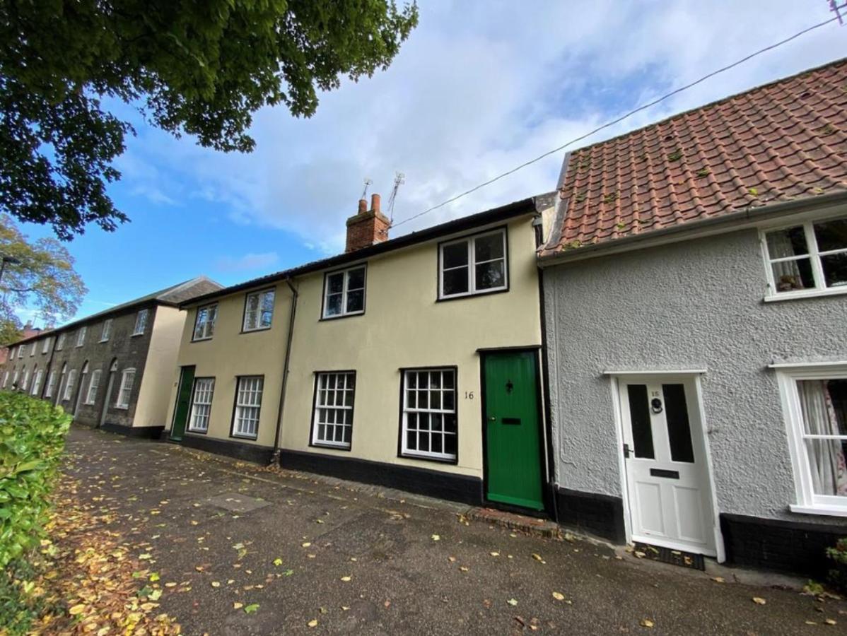 Charming Town Centre Character Cottage With Parking Стоумаркет Экстерьер фото